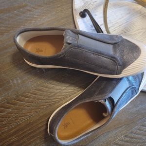 Frye slip on Sneaker